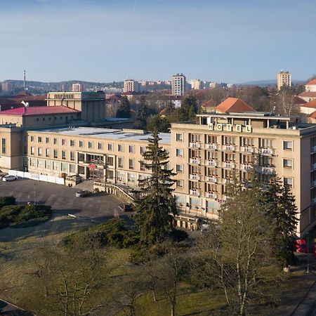 Hotel Belvedere Příbram エクステリア 写真